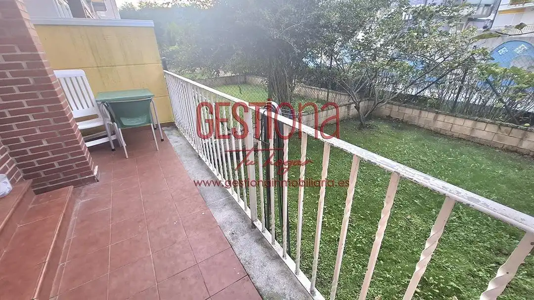 Garten von Erdgeschoss zum Verkauf in Castro-Urdiales mit Heizung, Privatgarten und Terrasse