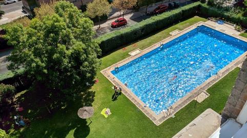 Foto 2 de Piso en venta en Calle de Alfredo Marqueríe, La Paz, Madrid