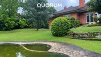 Jardí de Casa o xalet en venda en Mungia amb Piscina