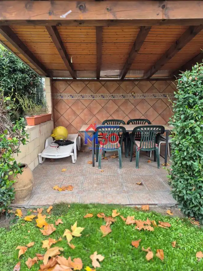 Terrassa de Casa o xalet en venda en Miranda de Ebro amb Calefacció i Piscina