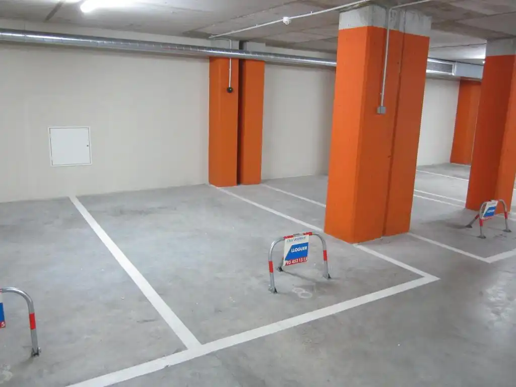 Einzelparkplatz zum Verkauf in del Parc de Can Mercader