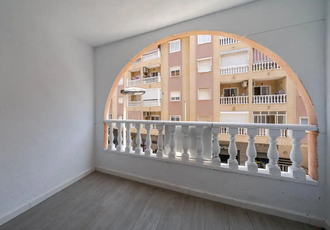 Terraza de Piso en venta en Torrevieja con Calefacción, Terraza y Balcón