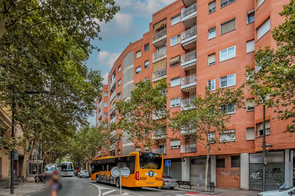 Vista exterior de Pis en venda en Reus
