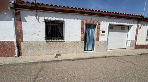 Foto 3 de Casa adosada en venta en Calle Tierra, Sonseca, Toledo