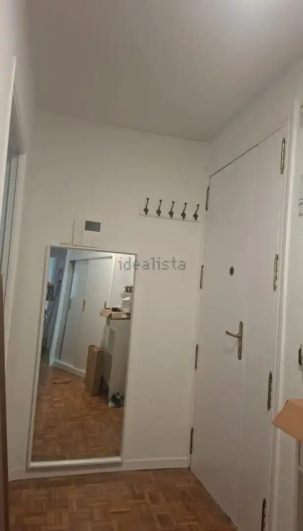 Habitación de Piso de alquiler en Madrid con Calefacción, Amueblado y Balcón
