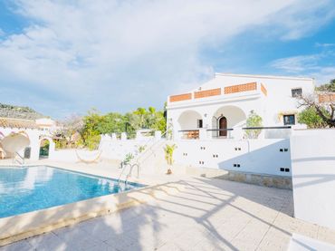 Villa avec balcon à vendre à Zona Pueblo