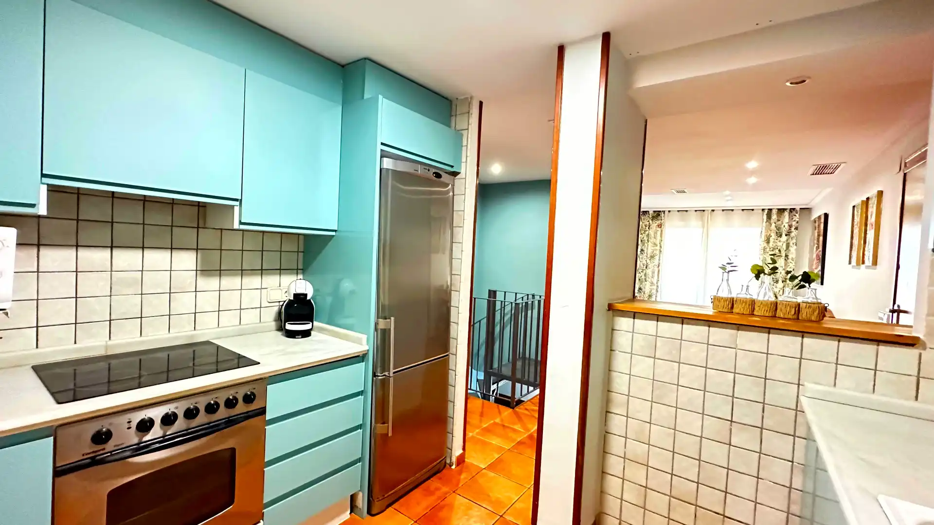 Cuina de Apartament de lloguer en Oliva amb Aire condicionat, Calefacció i Terrassa