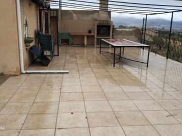 Villa con piscina in vendita a Castalla