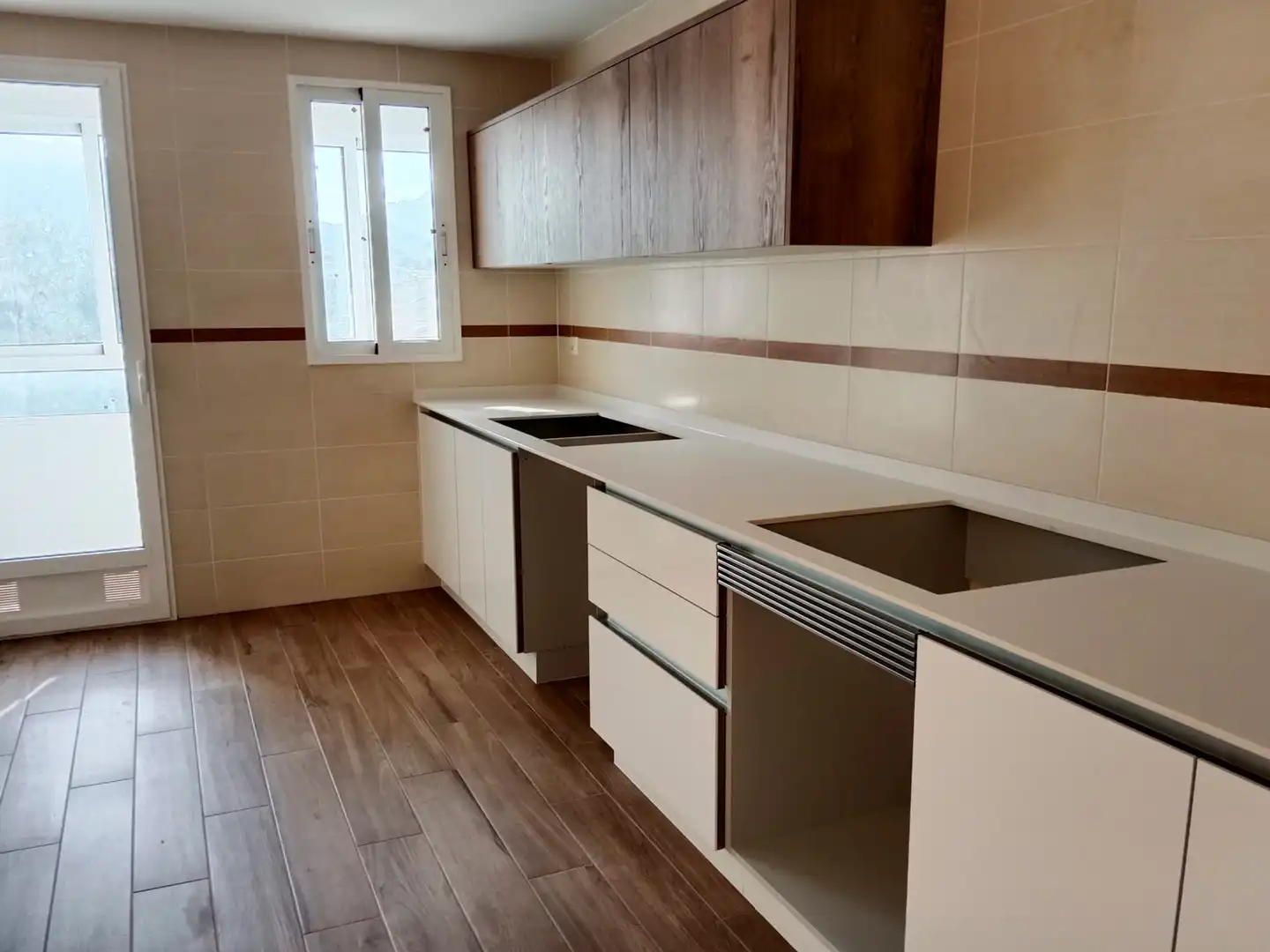 Cocina de Dúplex en venta en Elda con Calefacción, Trastero y Balcón