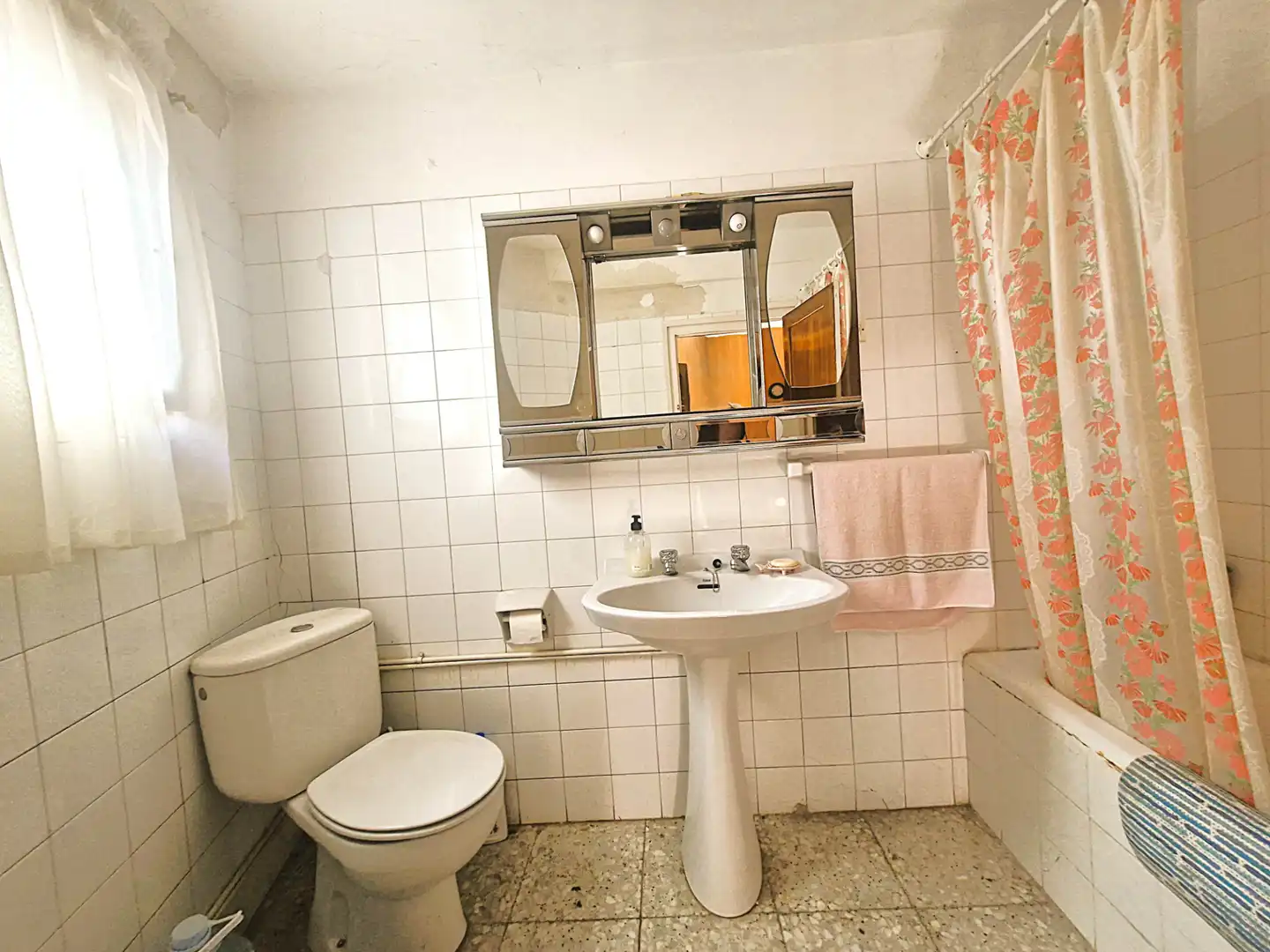 Bathroom of Detached homes for sale in Arnedillo  with Heating, Terrace and Storage room