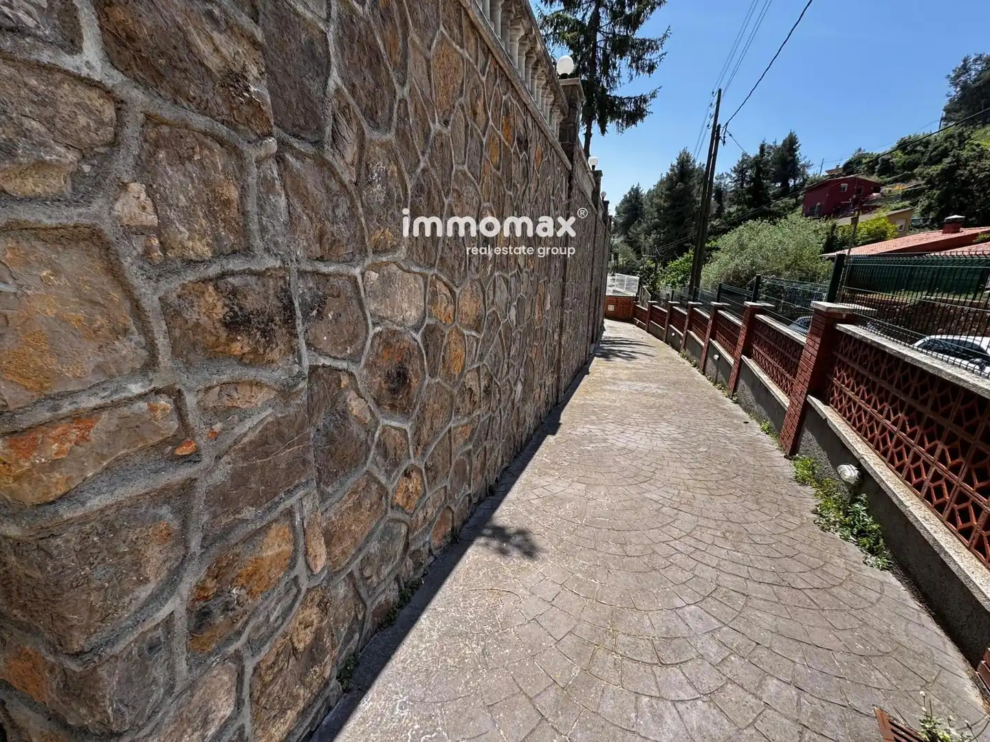 Vista exterior de Casa o chalet en venta en Vallirana con Aire acondicionado, Calefacción y Terraza