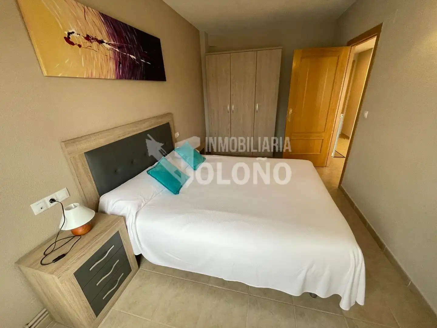 Dormitori de Apartament en venda en Cuzcurrita de Río Tirón amb Calefacció, Terrassa i Moblat