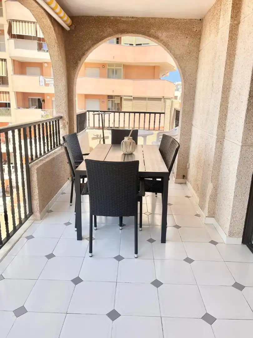 Terrassa de Apartament de lloguer en La Manga del Mar Menor amb Calefacció, Terrassa i Moblat
