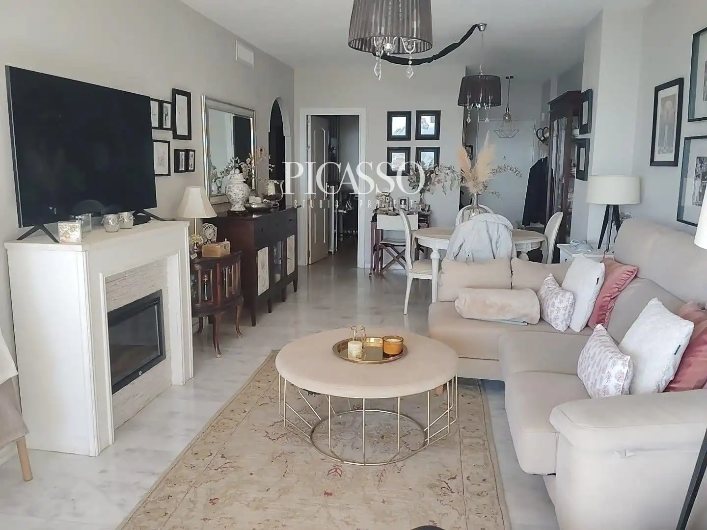 Flat with pool for sale in La Reserva, imagen 2
