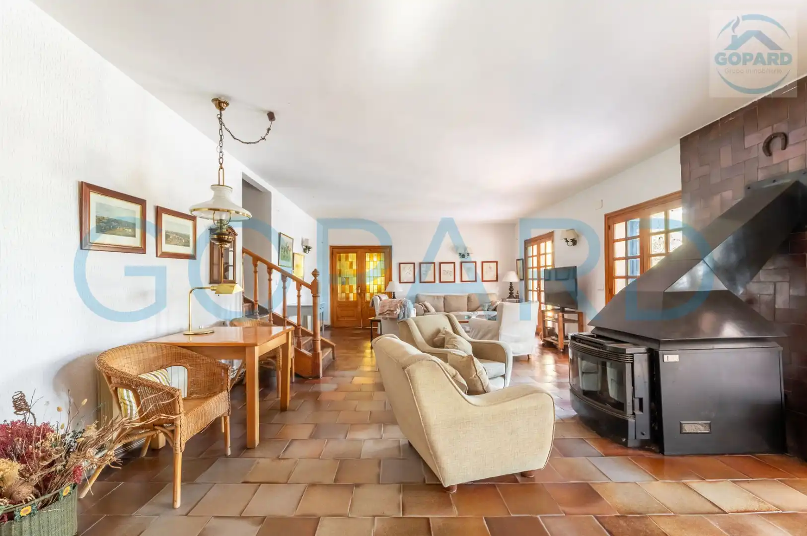 Sala d'estar de Casa o xalet en venda en Alpedrete amb Calefacció, Jardí privat i Parquet