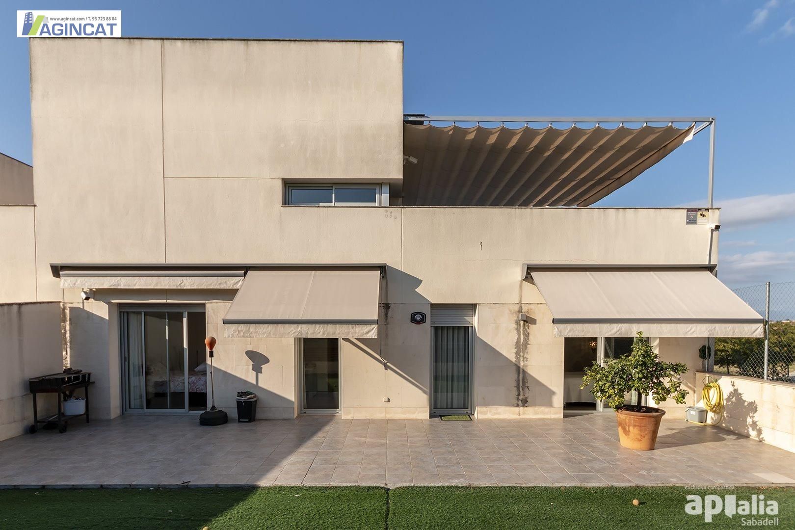 Single-family semi-detached for sale in Sant Quirze Parc- Vallsuau - Castellet