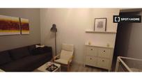 Bedroom of Flat to rent in  Madrid Capital  with Air Conditioner and Balcony