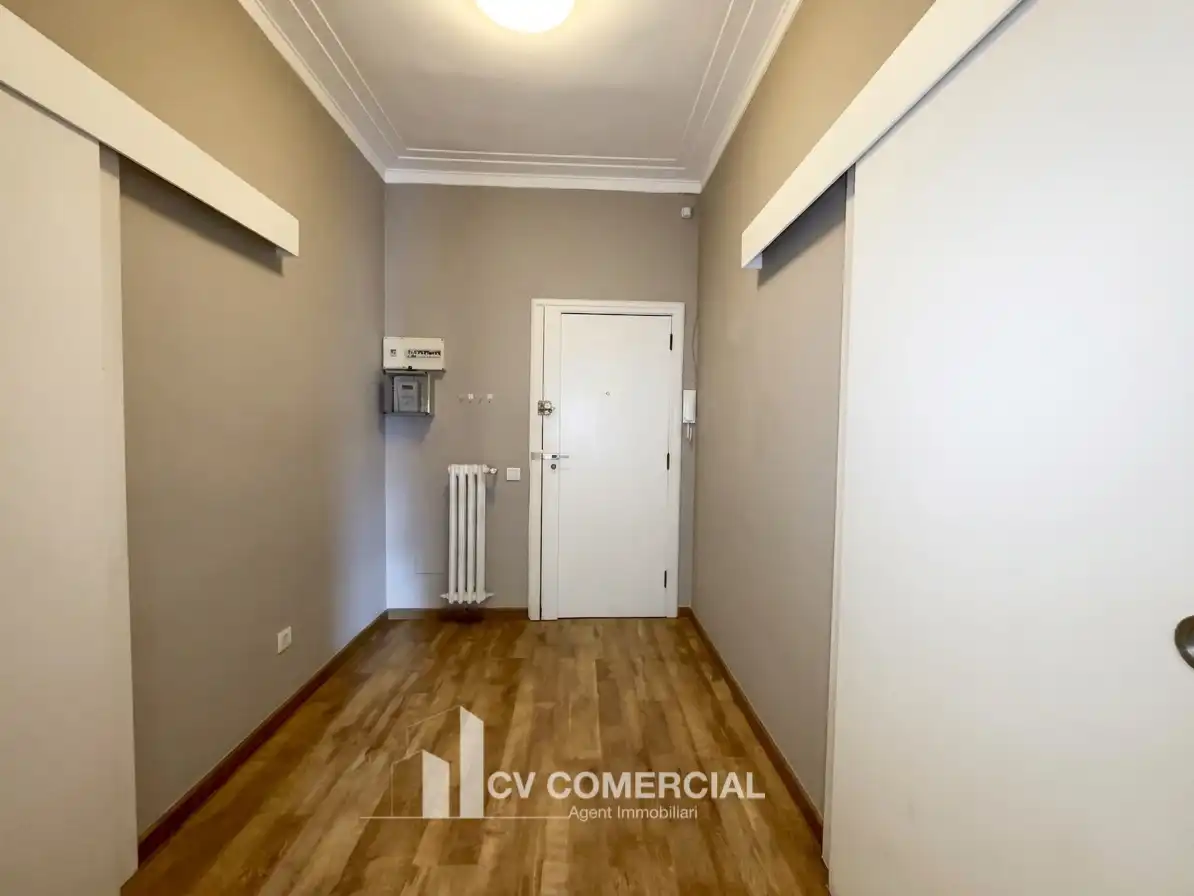 Piso con terraza en venta en Carrer del Comte d'Urgell, imagen 7