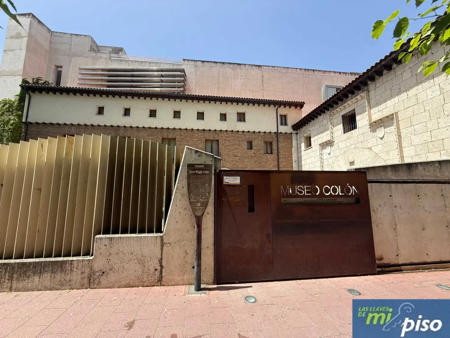Vista exterior de Piso de alquiler en Valladolid con Calefacción, Parquet y Amueblado