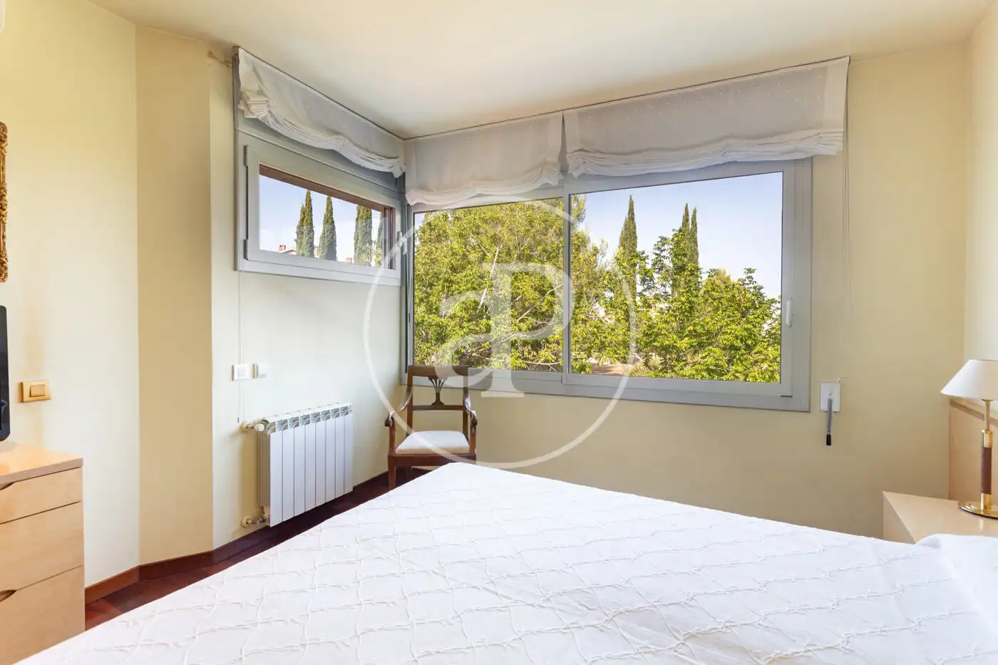 Dormitori de Casa o xalet en venda en Sant Cugat del Vallès amb Aire condicionat, Calefacció i Jardí privat