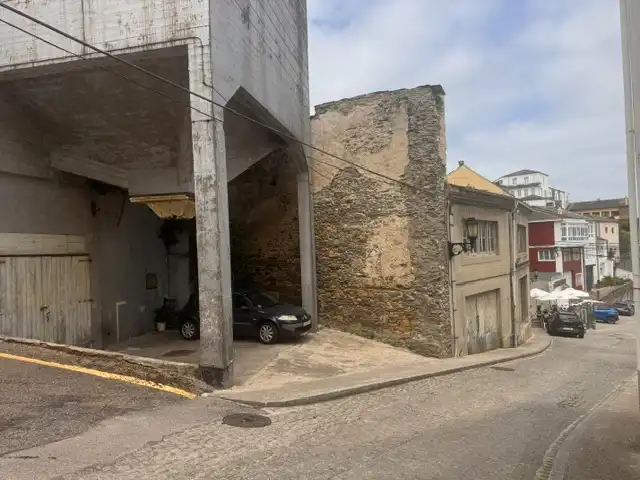 Vista exterior de Nau industrial en venda en Ribadeo