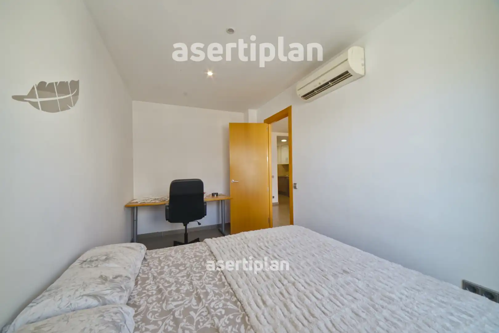 Wohnung zur Miete in Camí Ral de la Mercè, Centre