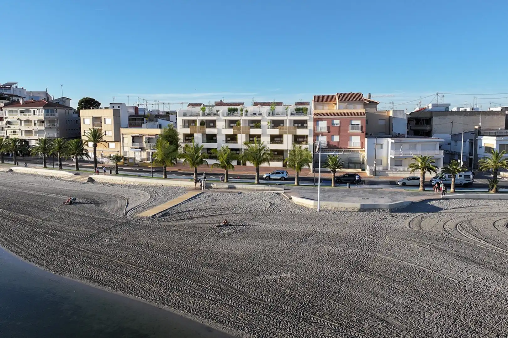 Vista exterior de Àtic en venda en San Pedro del Pinatar amb Aire condicionat, Jardí privat i Terrassa