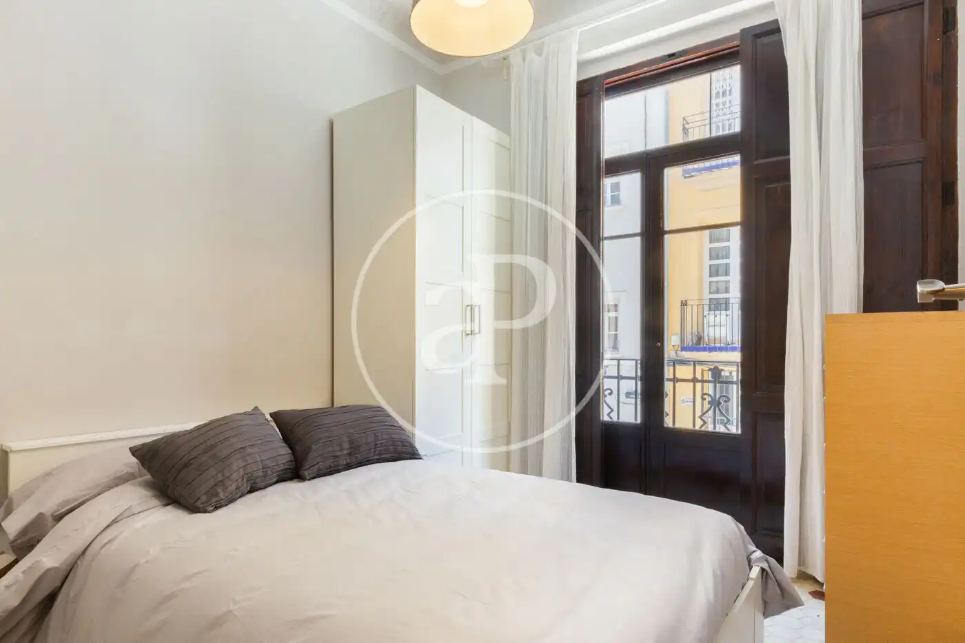 Flat with terrace to rent in C/ de la Corona, imagen 17