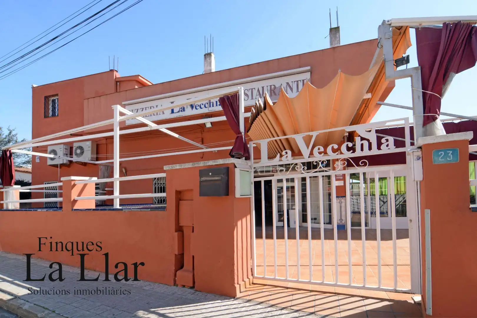 Commercial properties for sale in d'Ernest Lluch, Torrent Ballester
