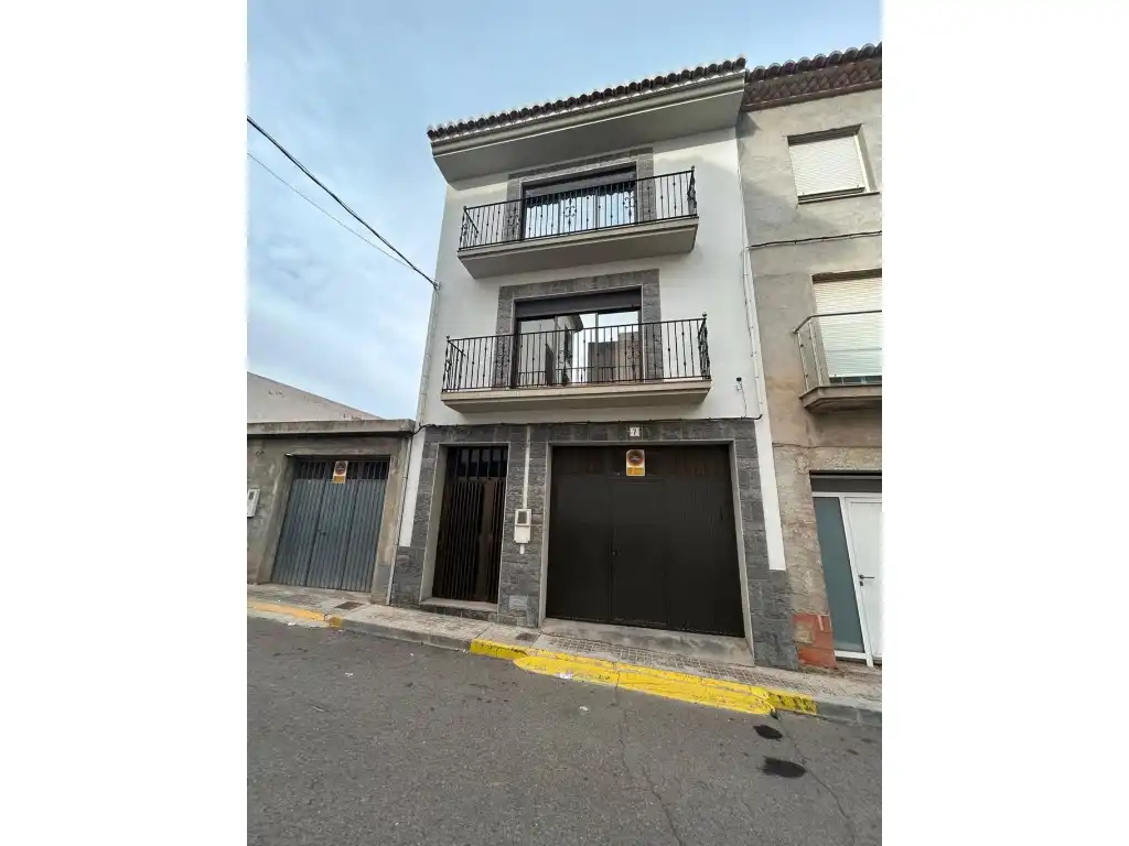 Vista exterior de Casa o chalet en venta en Altura con Jardín privado, Terraza y Balcón