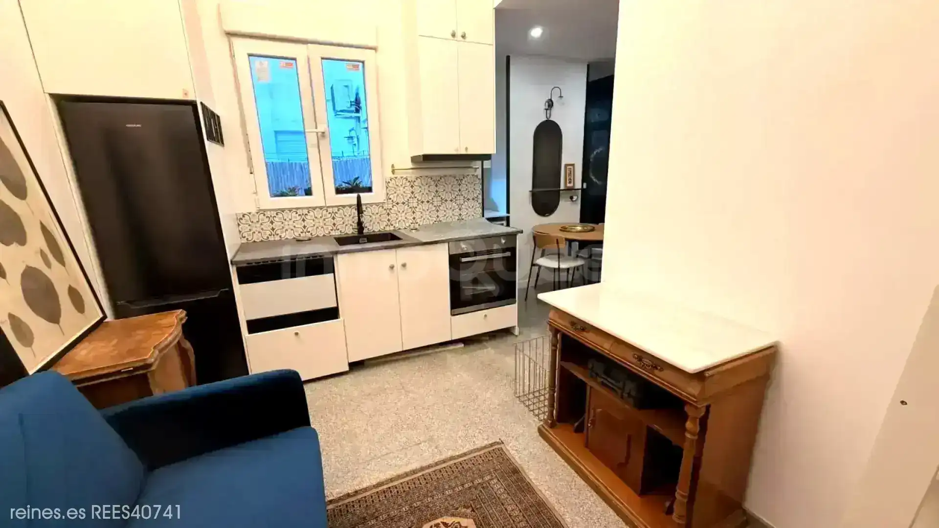 Cuina de Apartament de lloguer en Madrid amb Calefacció i Moblat