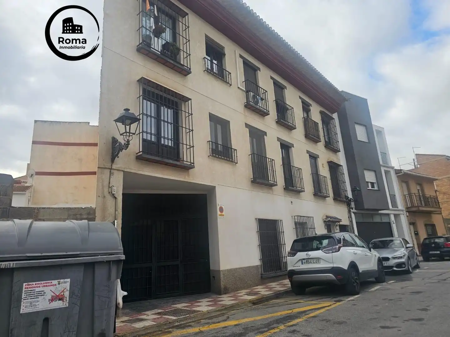 Vista exterior de Apartament en venda en Churriana de la Vega amb Parquet i Moblat
