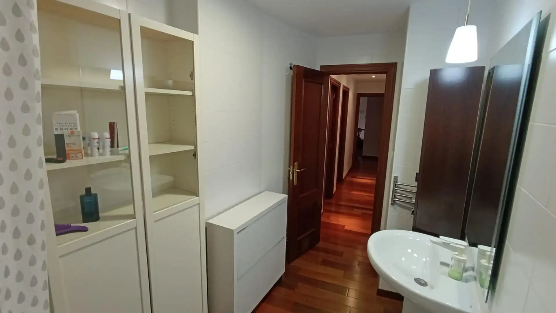Flat for rent in Granada  with Heating