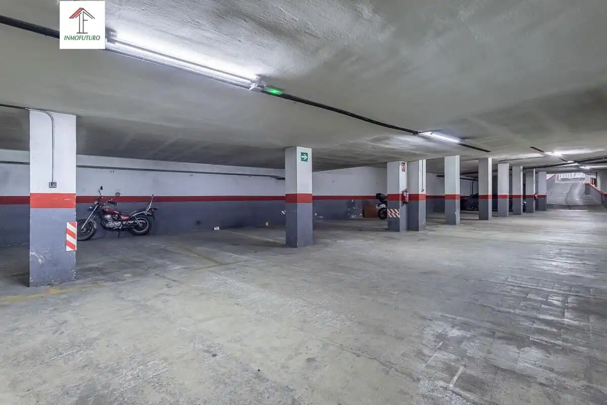 Parking de Piso en venta en Ogíjares con Aire acondicionado, Calefacción y Balcón