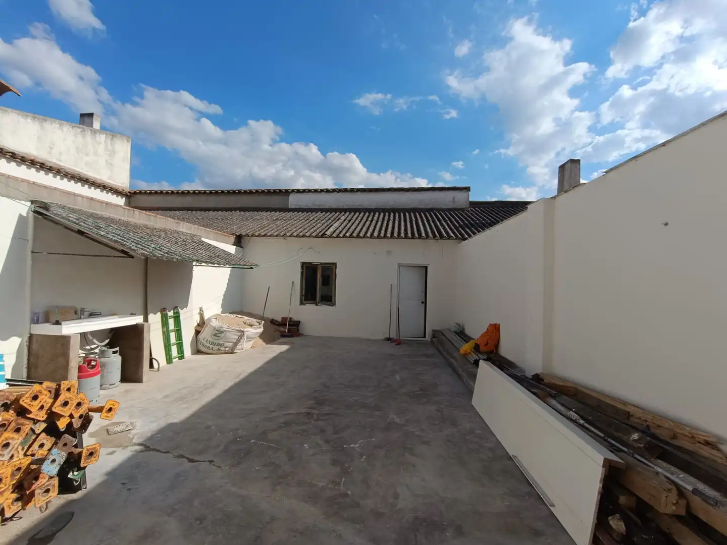 Exterior view of Detached homes for sale in Alcaudete de la Jara, Toledo