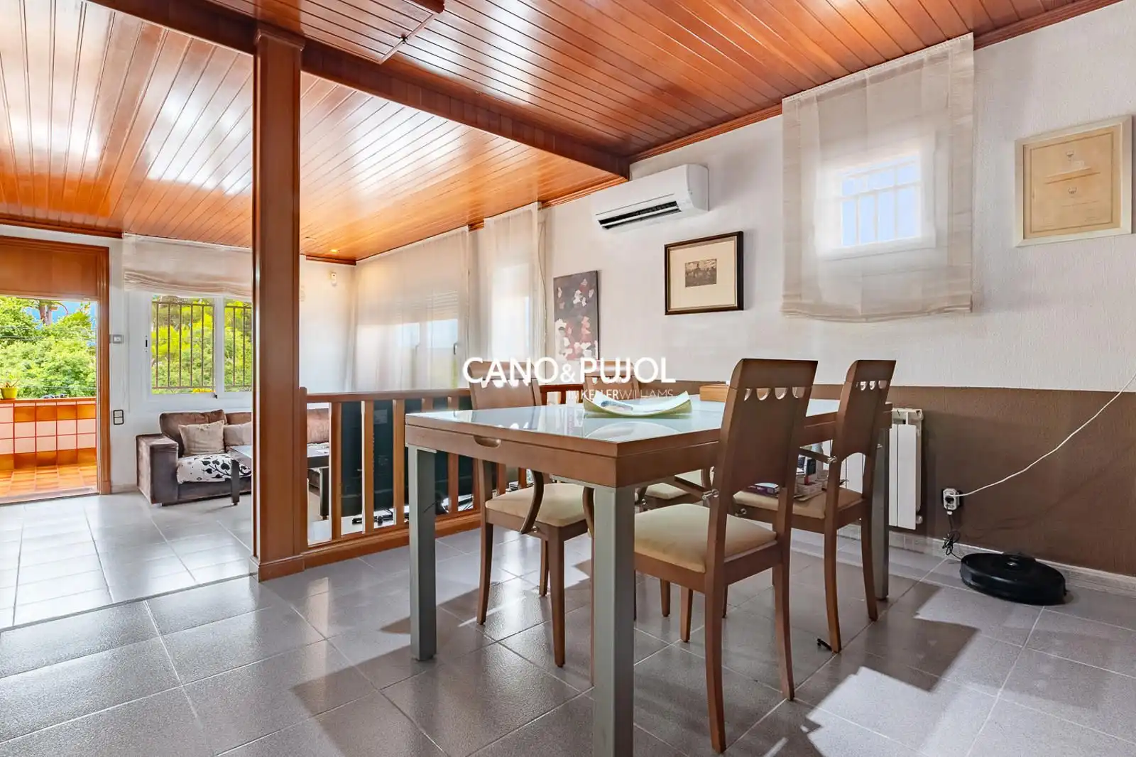 Comedor de Casa o chalet en venta en Terrassa con Aire acondicionado, Calefacción y Terraza