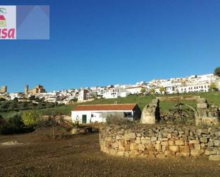 Vista exterior de Casa o xalet en venda en Baños de la Encina amb Traster i Piscina