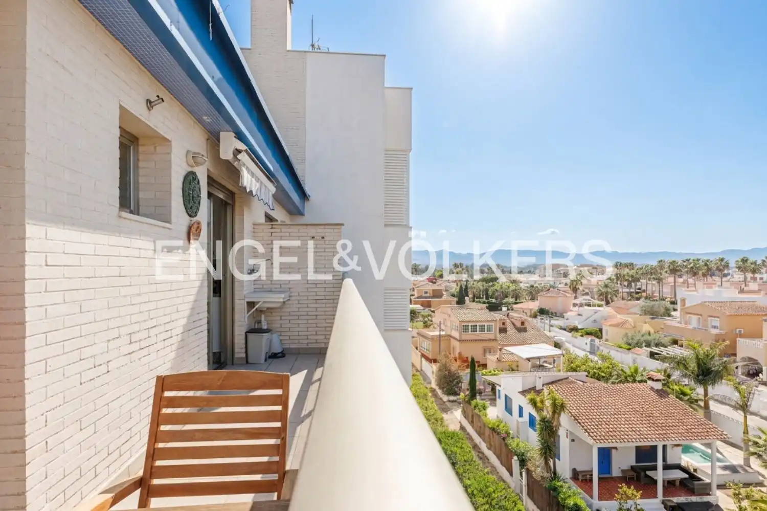 Terraza de Ático en venta en Dénia con Aire acondicionado, Calefacción y Jardín privado