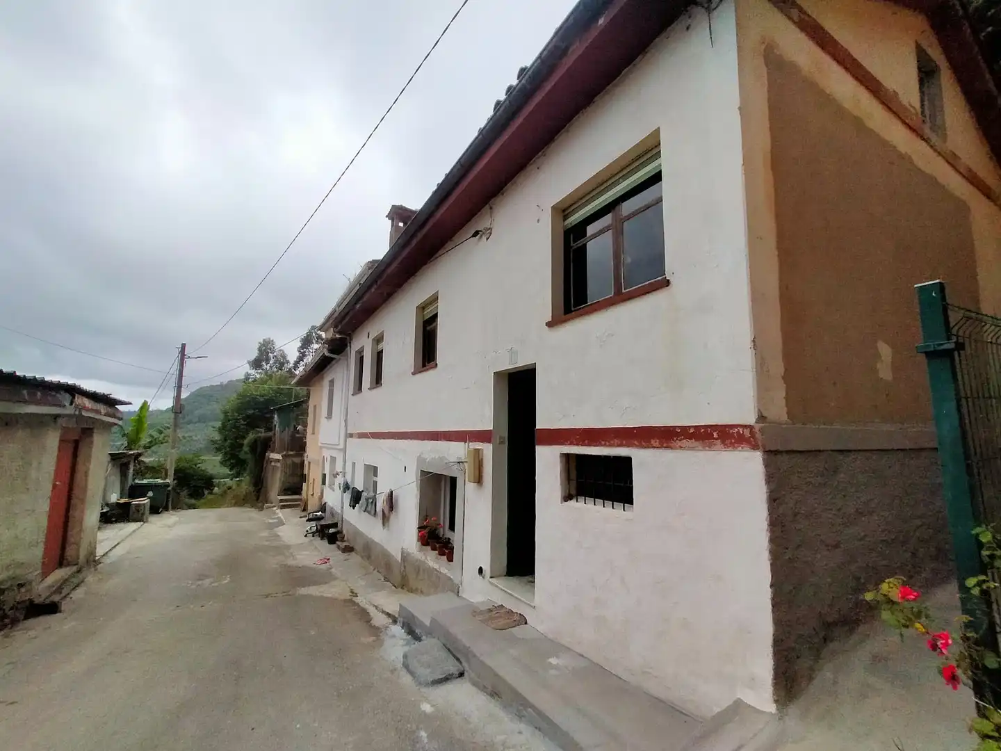 Außenansicht von Country house zum Verkauf in Pravia mit Heizung und Abstellraum