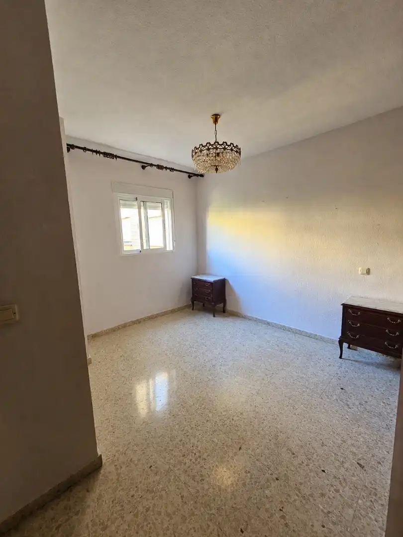 Bedroom of Flat for sale in Macarena