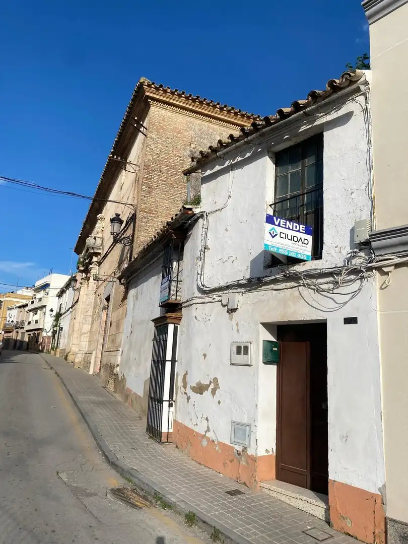 Exterior view of Houses for sale in Morón de la Frontera