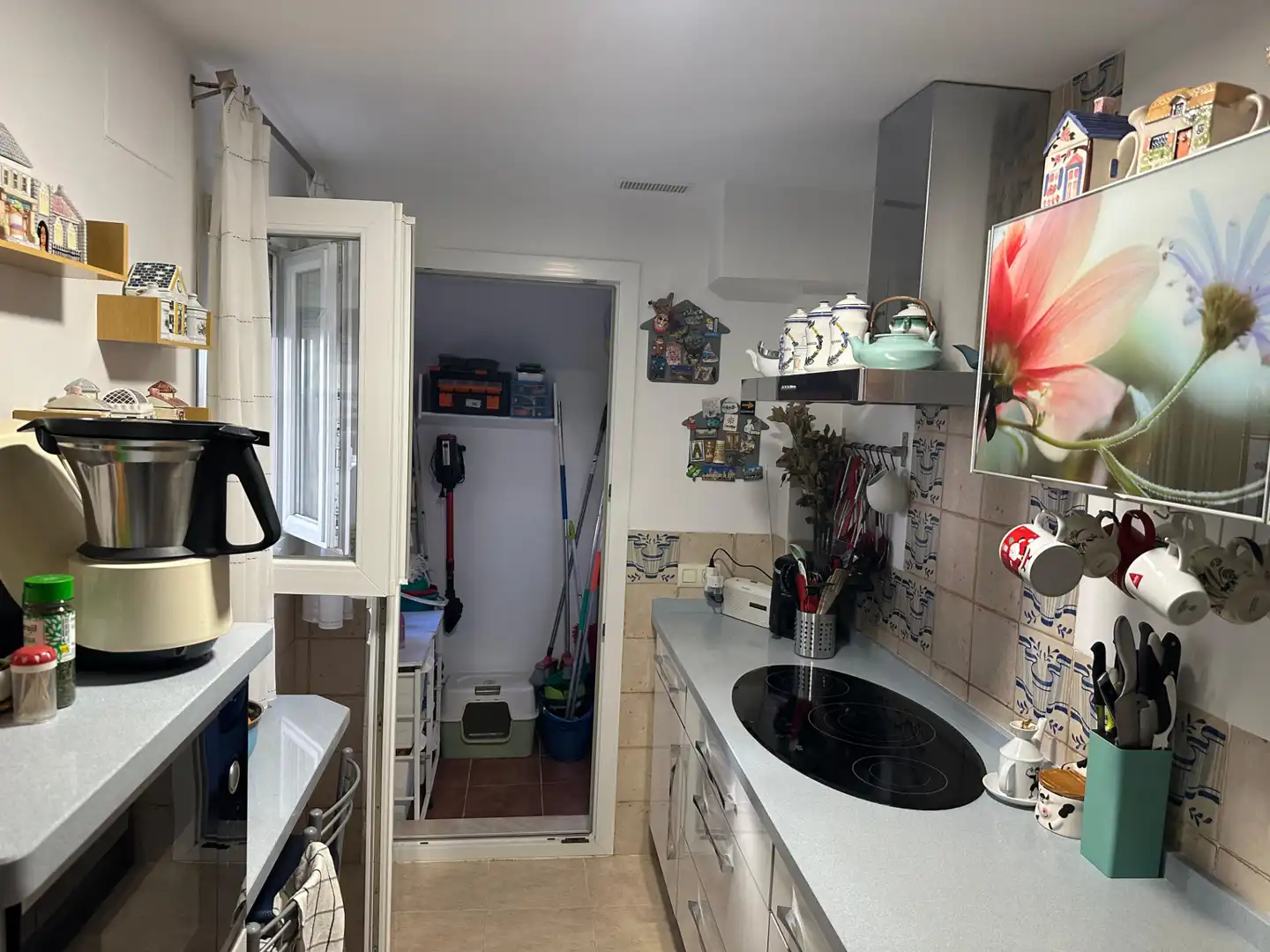 Cocina de Casa o chalet en venta en Alcalá del Río con Aire acondicionado, Jardín privado y Amueblado