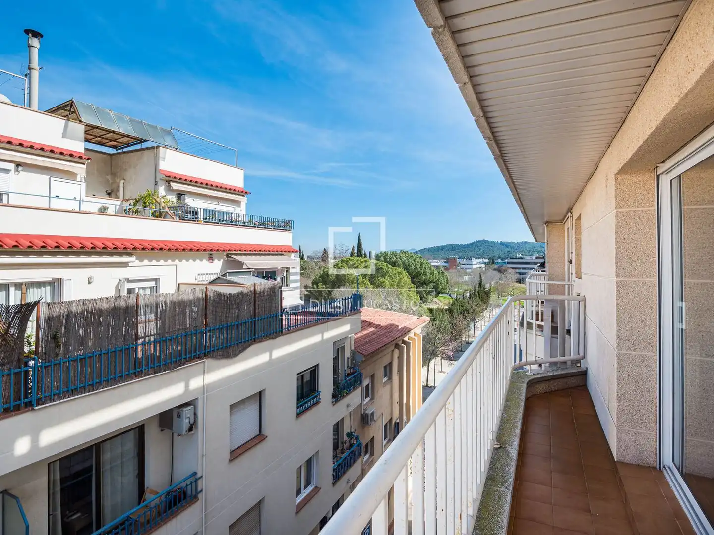 Exterior view of Flat for sale in Sant Cugat del Vallès  with Air Conditioner, Heating and Terrace
