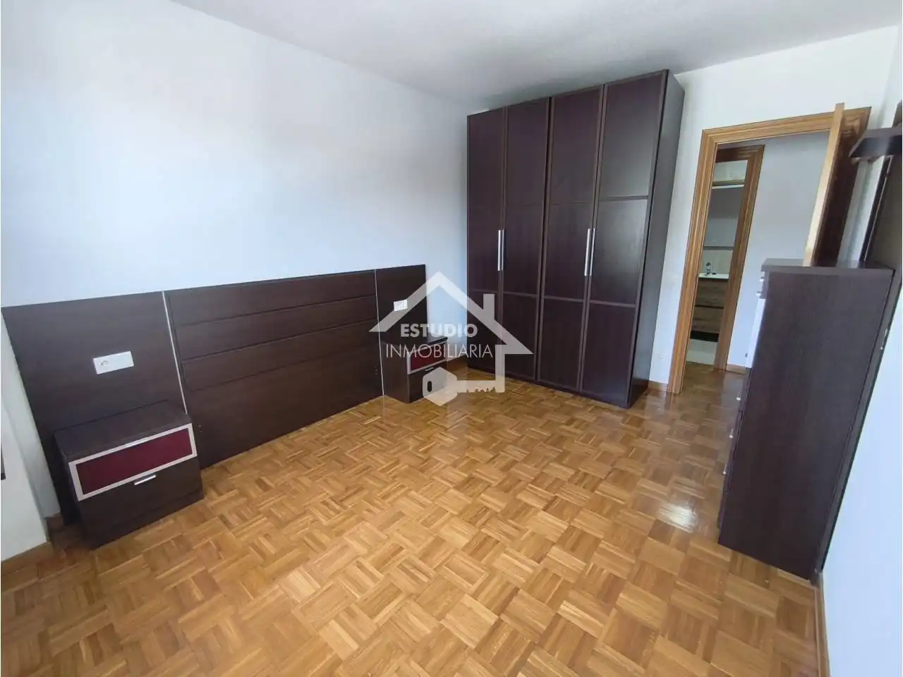 Habitación de Piso en venta en Lodosa con Calefacción, Trastero y Balcón
