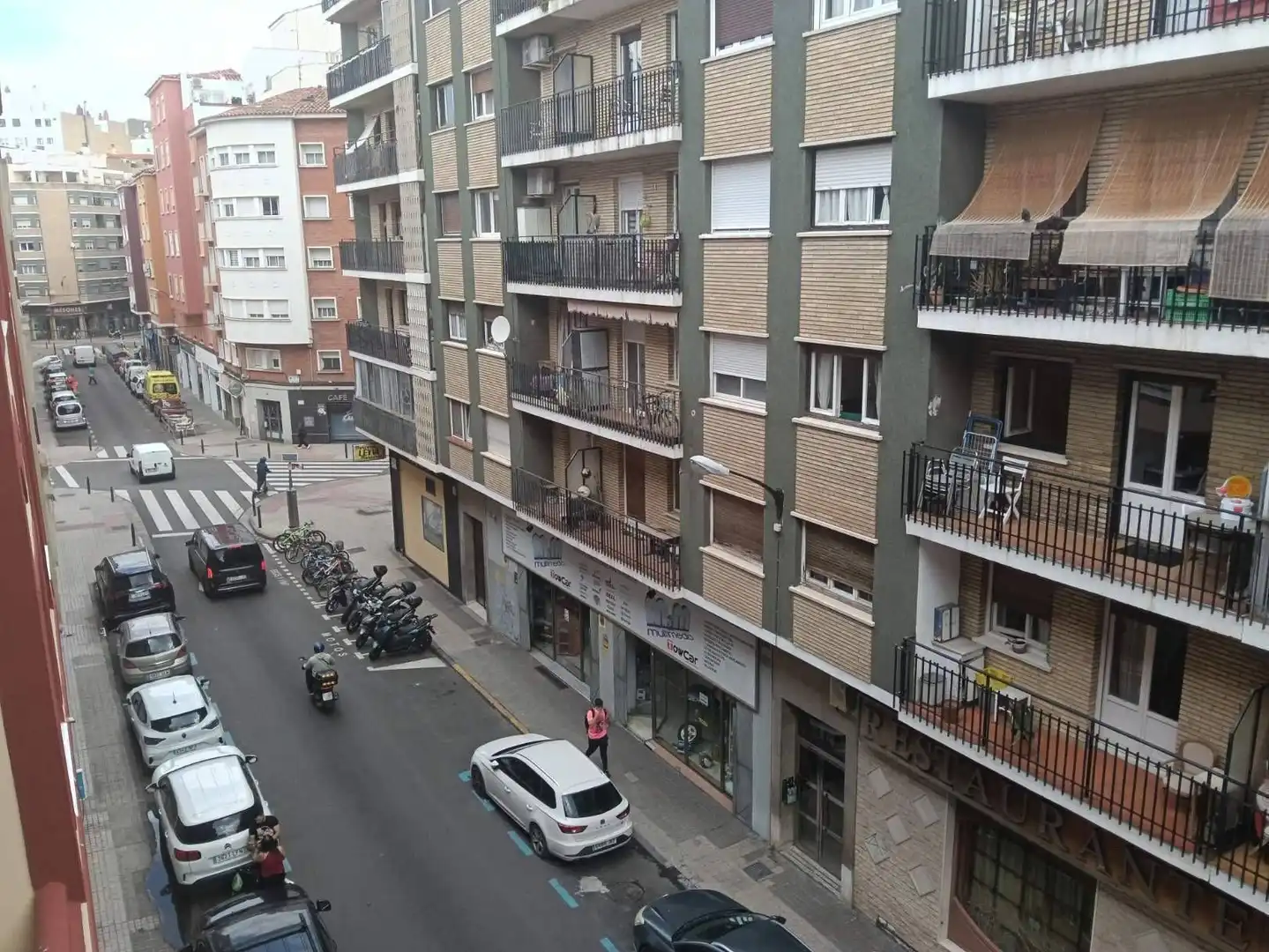 Vista exterior de Piso en venta en Zaragoza con Amueblado