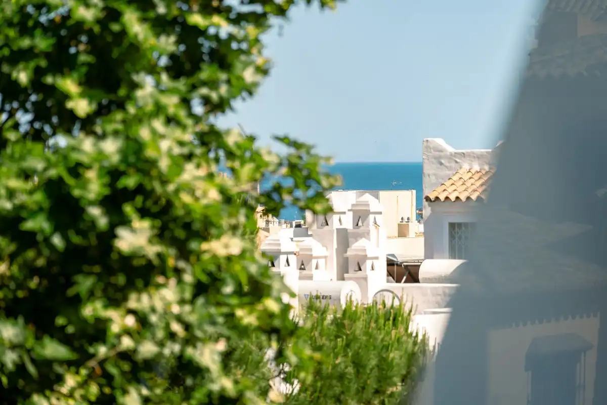 Vista exterior de Apartament en venda en Estepona amb Traster i Piscina comunitària