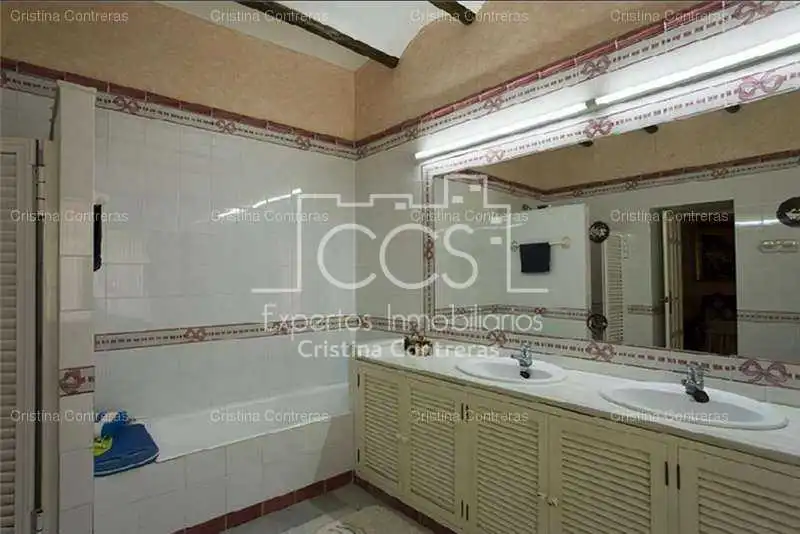 Baño de Finca rústica en venta en Alcalá de Guadaira con Jardín privado y Piscina
