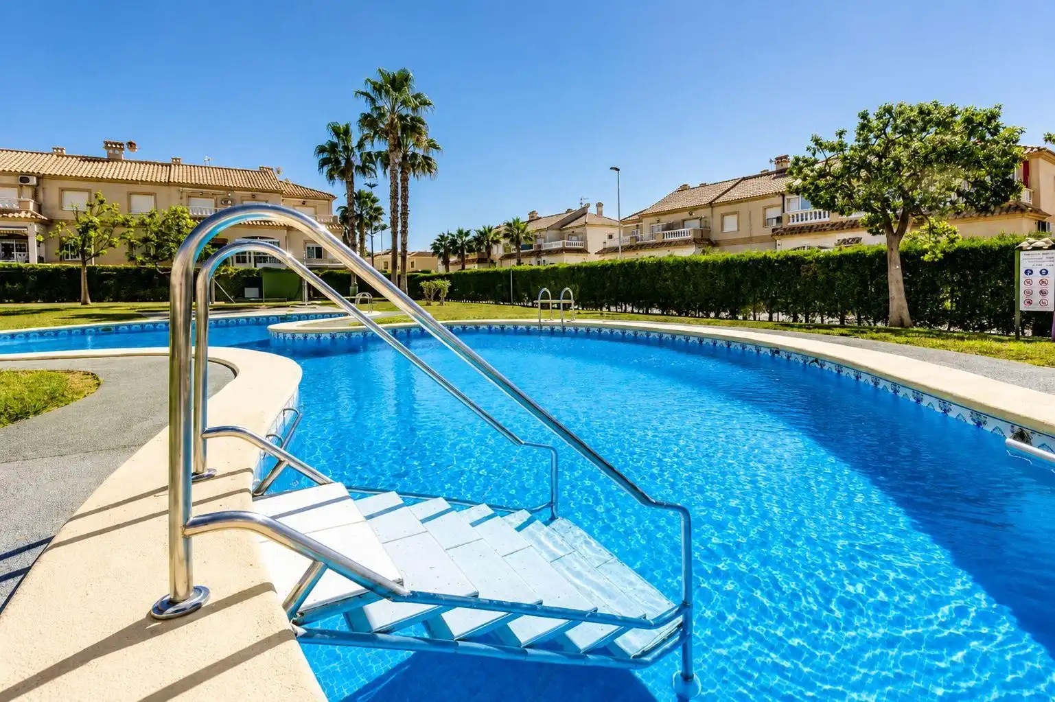 Piscina de Casa o chalet en venta en Torrevieja con Aire acondicionado, Calefacción y Piscina
