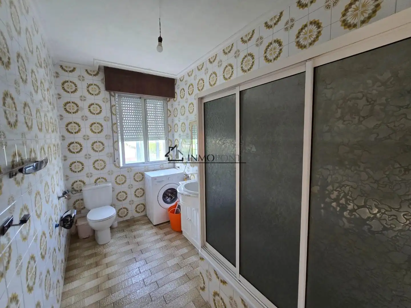 Dormitori de Casa o xalet en venda en Bueu amb Calefacció, Traster i Moblat