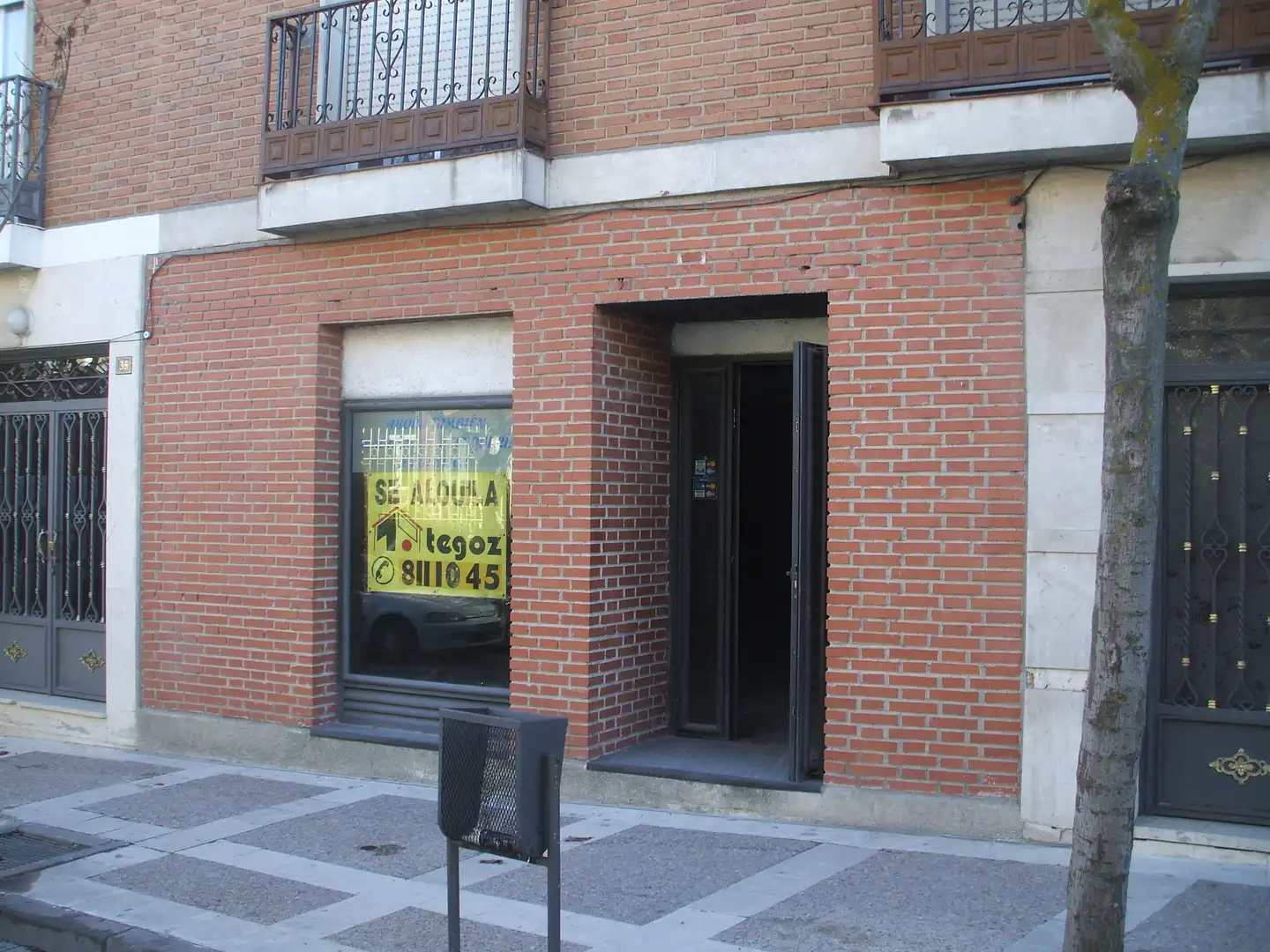 Local comercial en venda a Calle de Juan Rivera 3